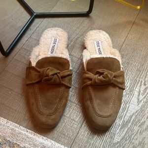 Steve Madden Tan Suede Mules with Bow